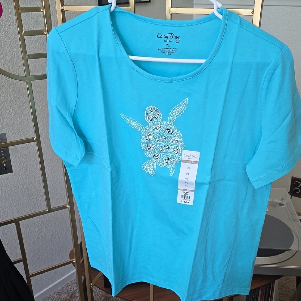 Beachy Women's Tops Petite Large bundle of 2 - Coral Bay